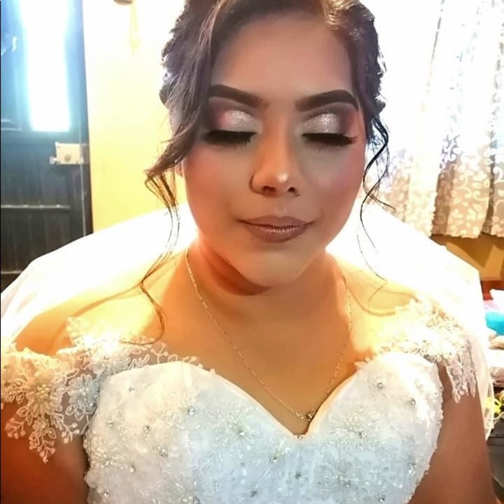 Meet your Posher, Ana